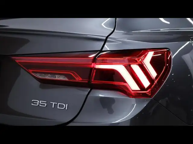 Audi Q3 view 8