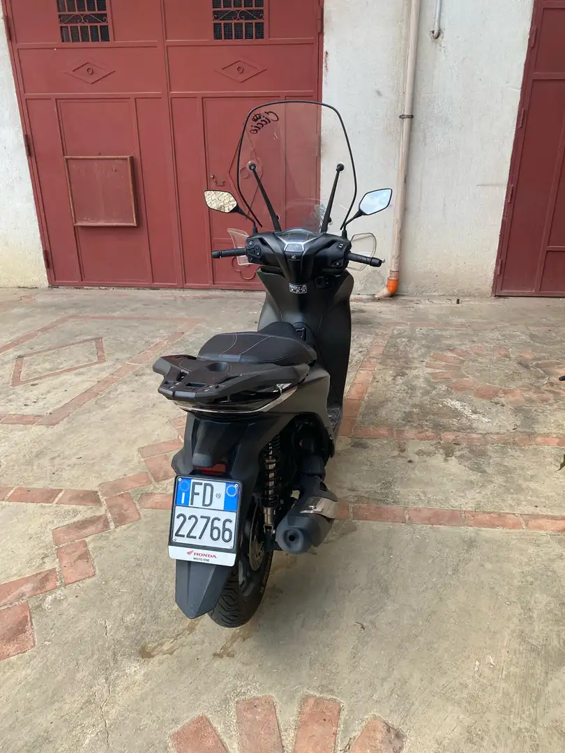 Honda SH 125 Negru - 2