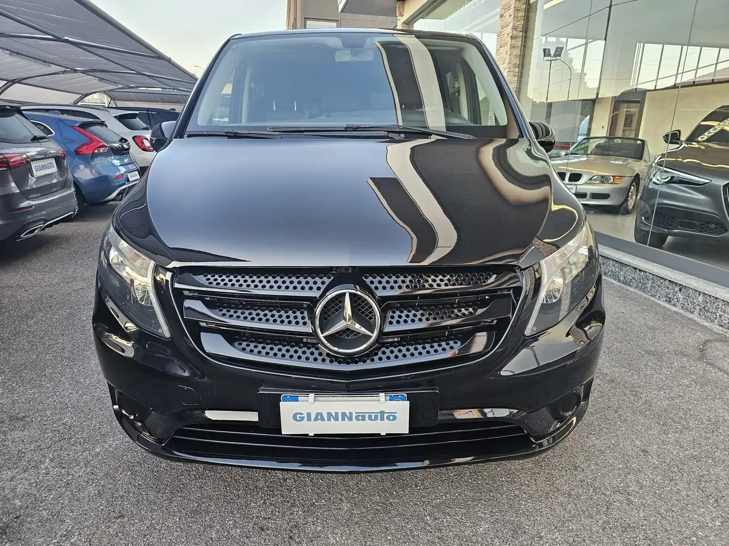 Mercedes-Benz Vito Tourer 114 CDI Passo lungo 9 posti Noir - 2