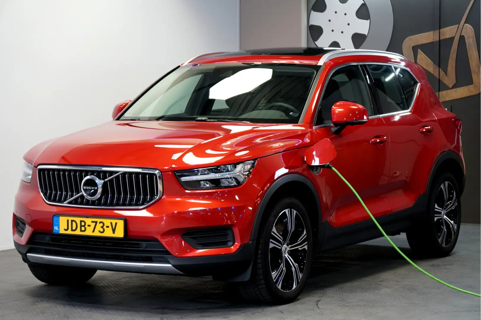 Volvo XC40 1.5 T4 155kW/211pk DCT7 Recharge Inscription PANOR Rosso - 2