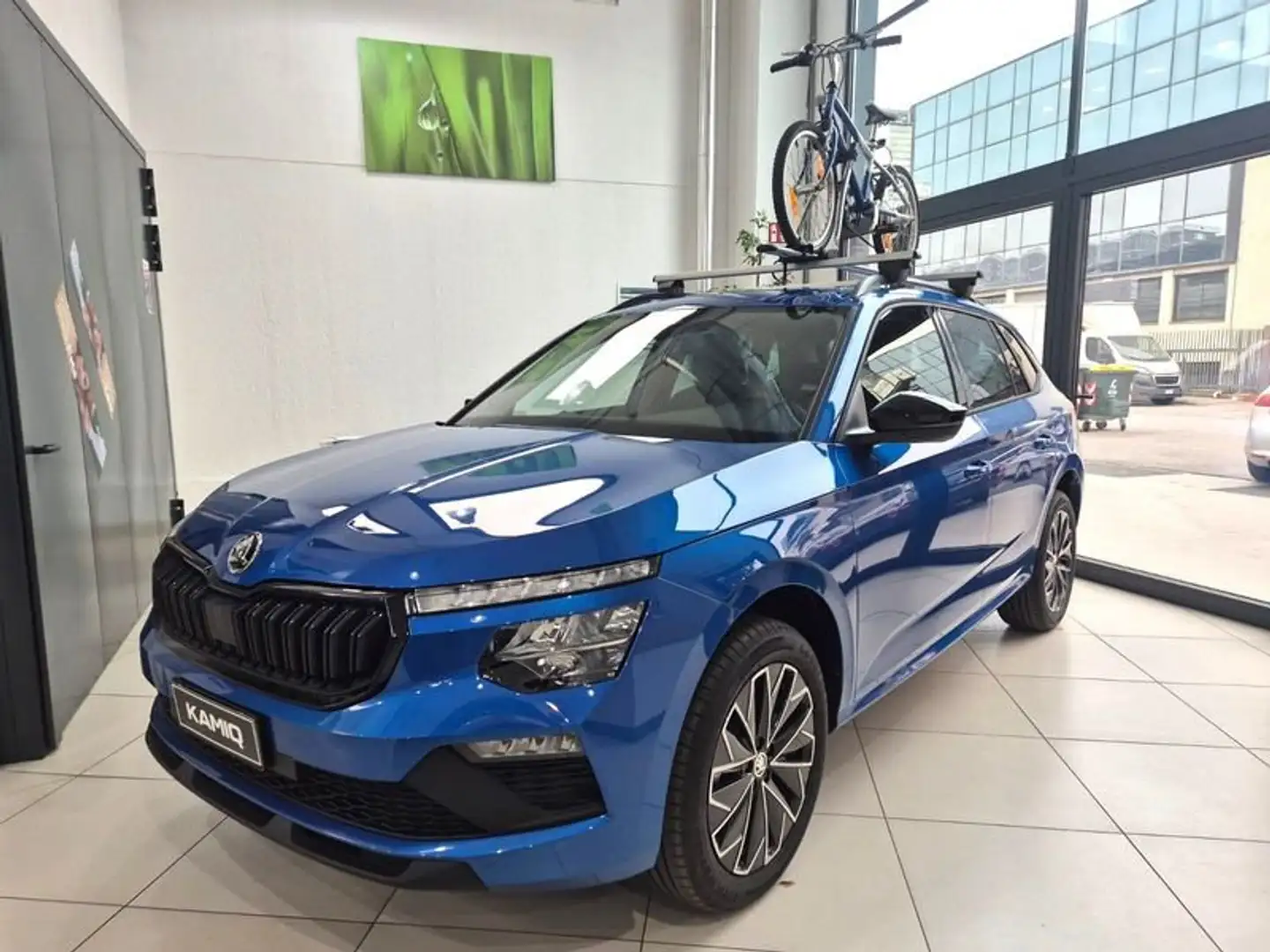 Skoda Kamiq 1.0 TSI 115 CV Black Dots Blau - 1