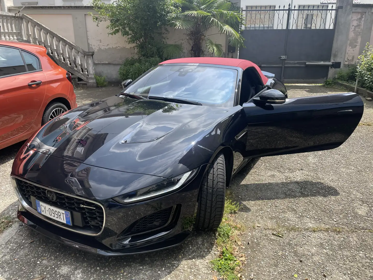 Jaguar F-Type Cabrio 2.0 i4 R-Dynamic rwd 300cv auto - 2