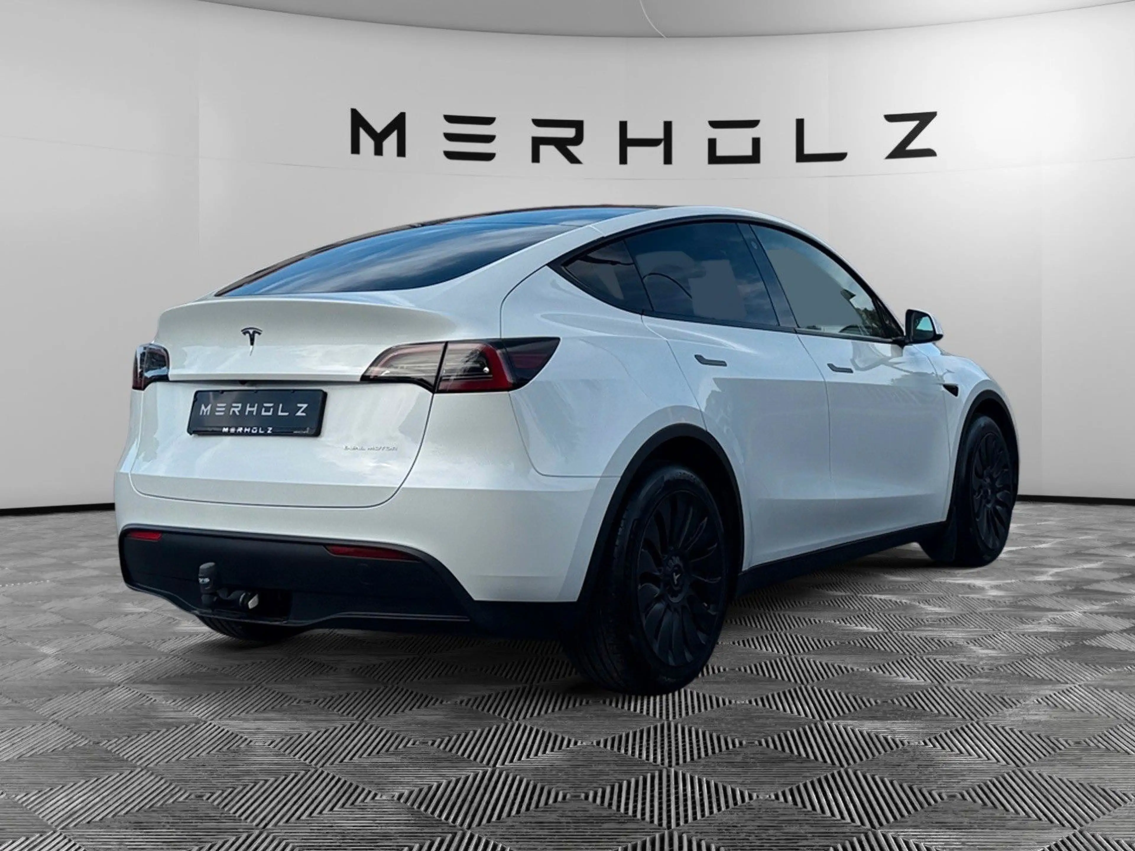 Tesla Model Y Long Range AWD Ryzen 1.Hand MwSt. AHK — photo 7