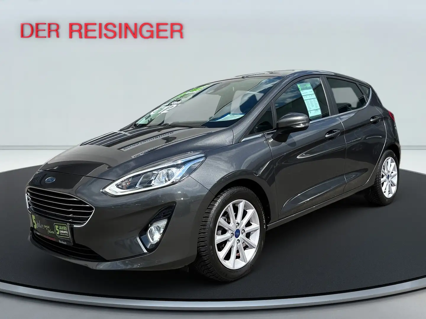 Ford Fiesta Titanium 5trg. Grau - 2