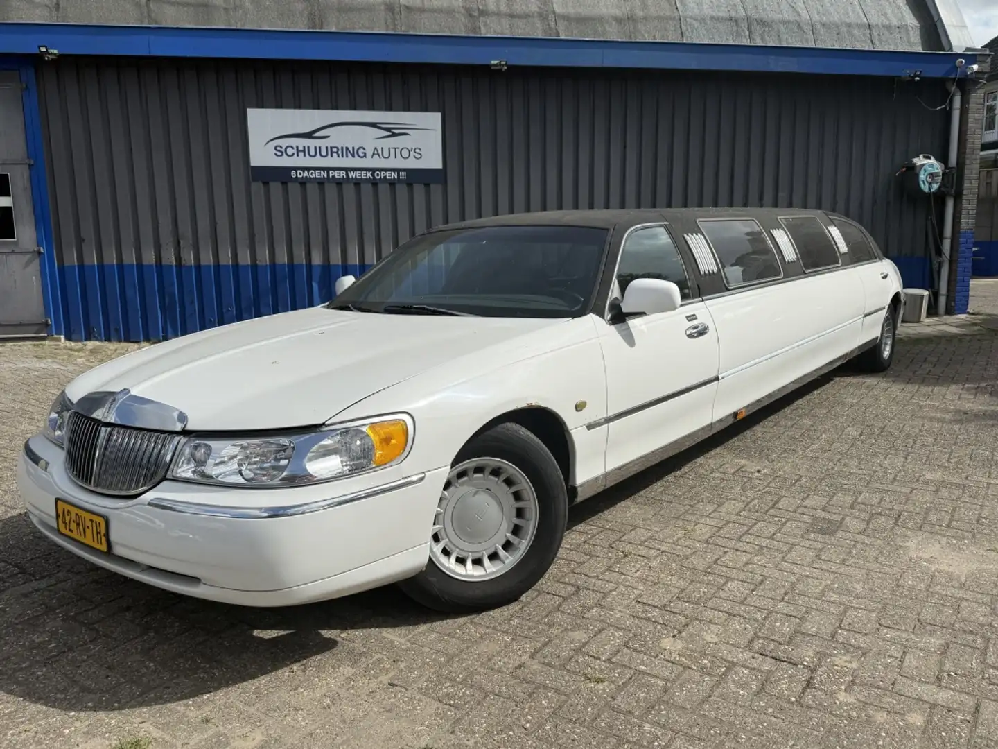 Lincoln Town Car 4.6 Signature Stretched Limo! Weiß - 1
