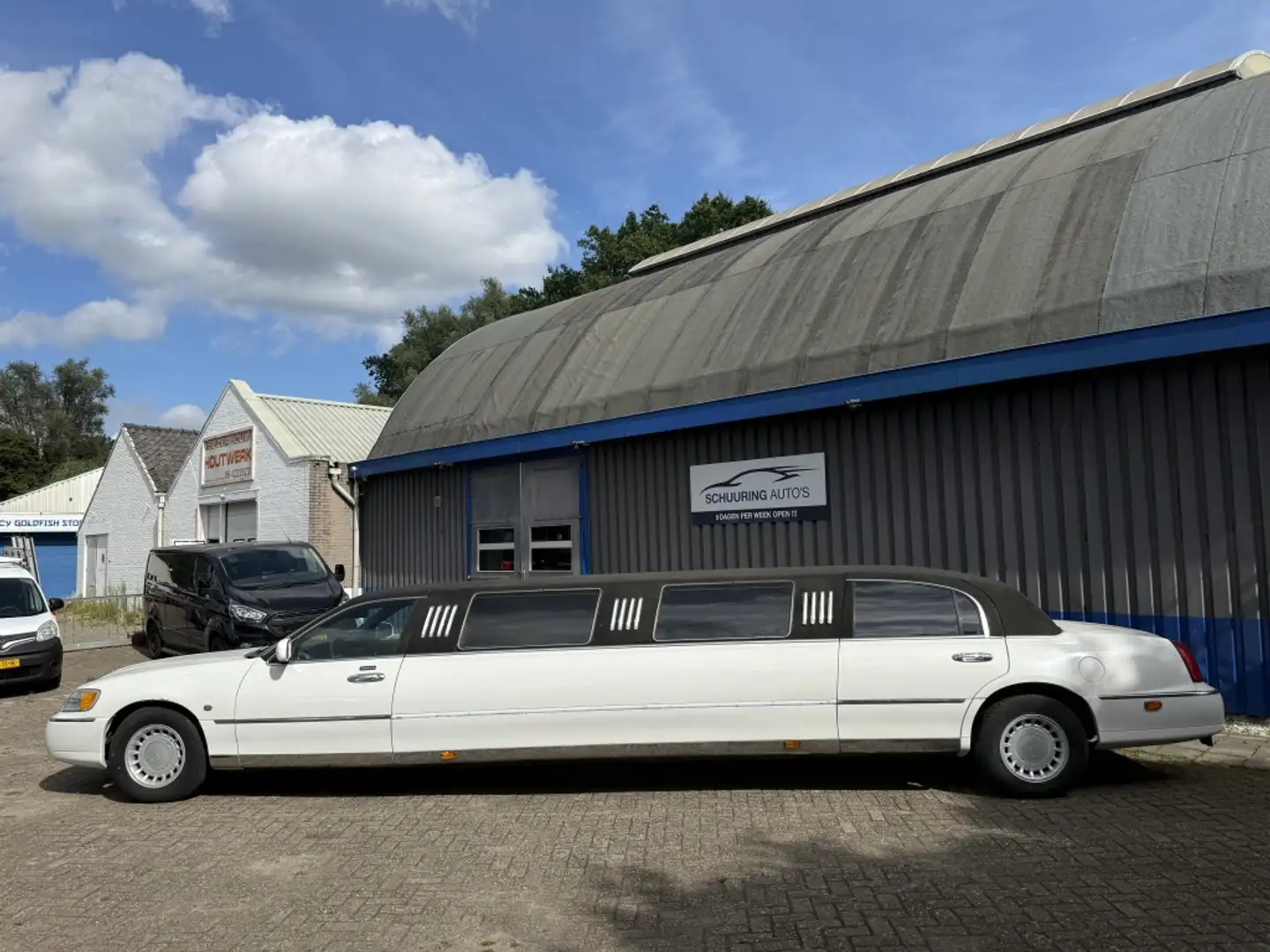 Lincoln Town Car 4.6 Signature Stretched Limo! Weiß - 2