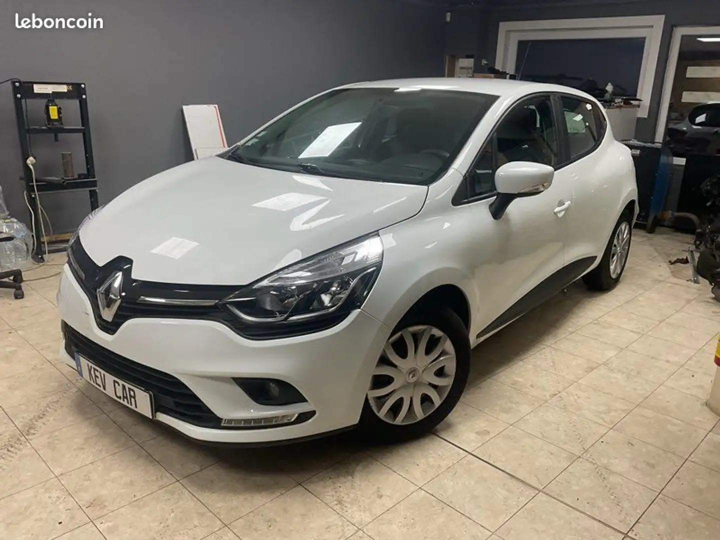 Renault Clio IV dci 90 cv garantie 12 mois Blanc - 1