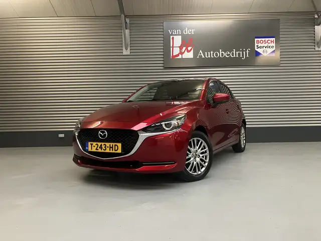 Mazda 2 1.5 MHEV LUXERY/PDC/CAM/DODE HOEK/NAVI/XENON/CARPL