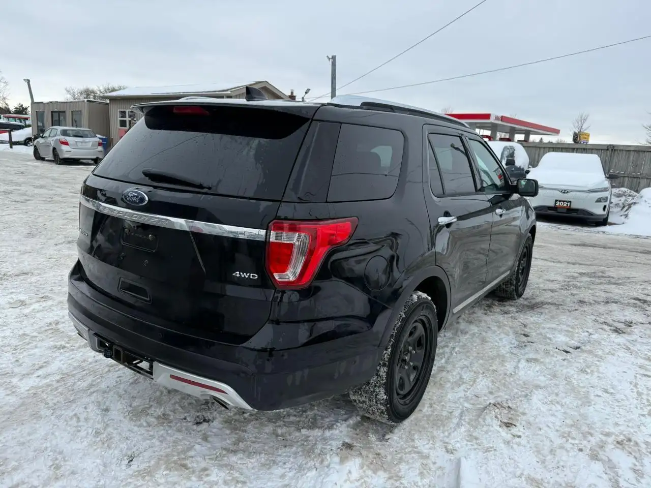 Ford Explorer photo Ford Explorer