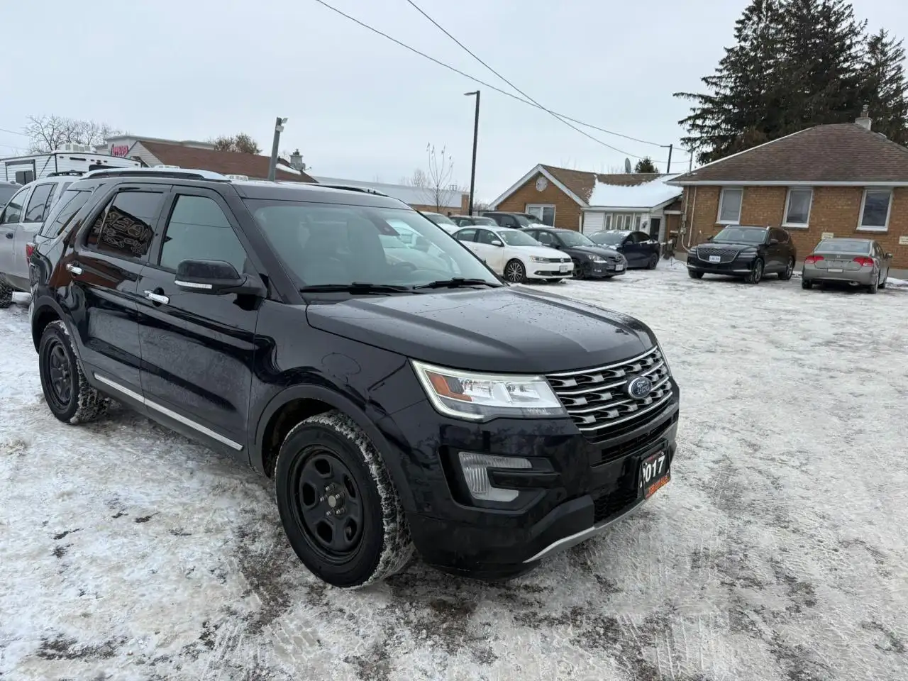 Ford Explorer photo Ford Explorer