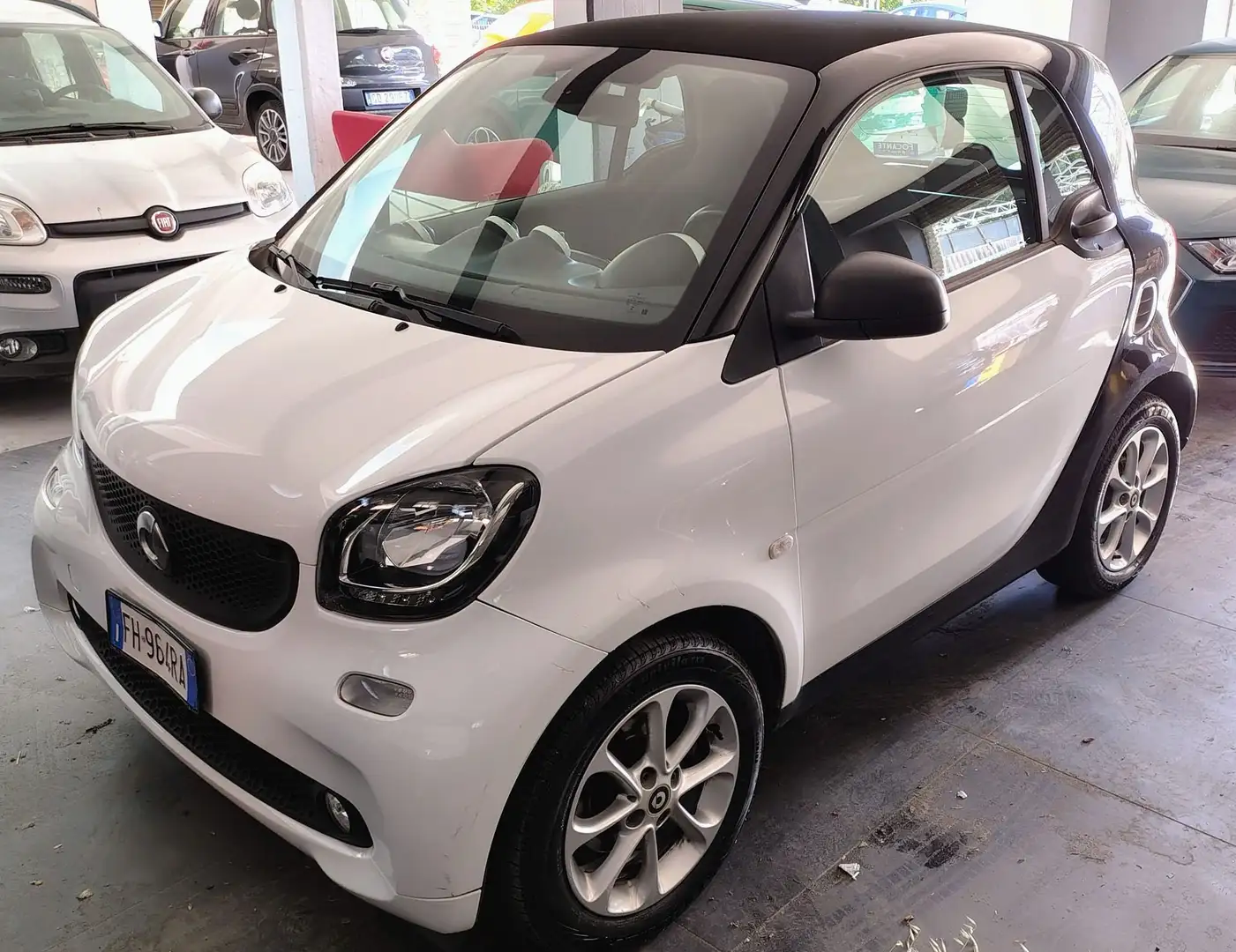 smart forTwo fortwo 70 1.0 Youngster Bianco - 1