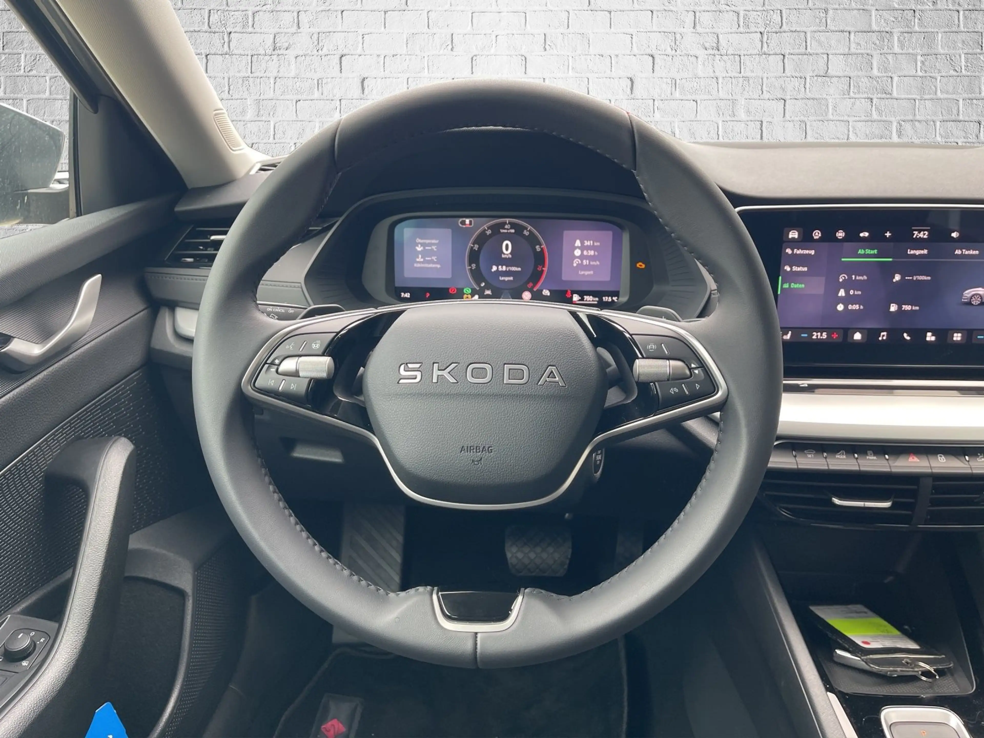 Skoda Octavia Combi 1.5 TSI mHEV DSG - Selection — photo 10