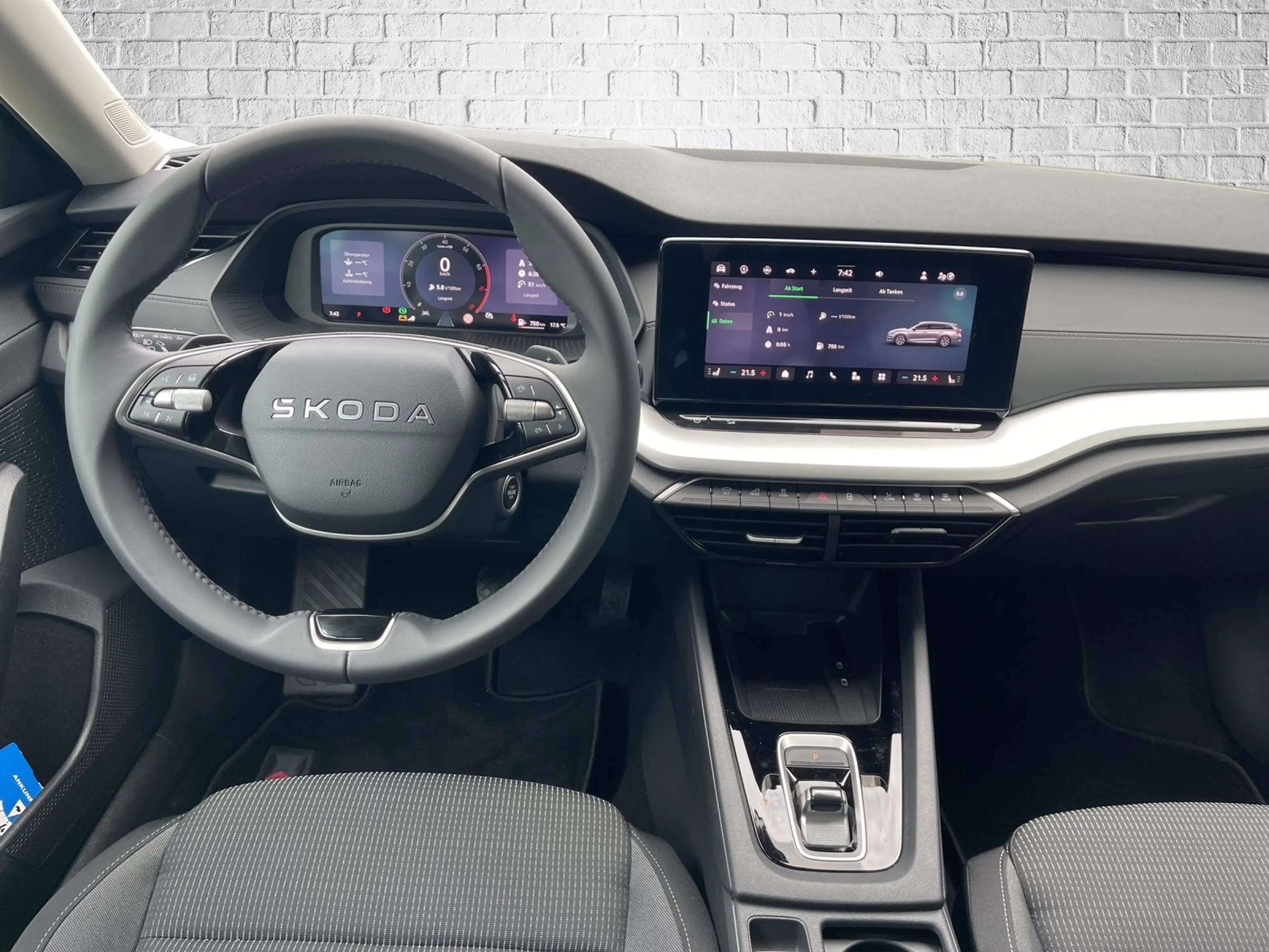 Skoda Octavia Combi 1.5 TSI mHEV DSG - Selection — photo 11