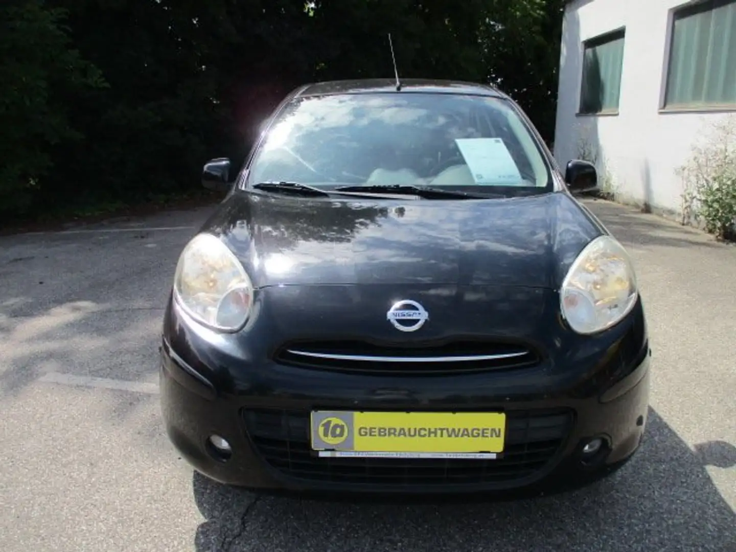 Nissan Micra Schwarz - 2