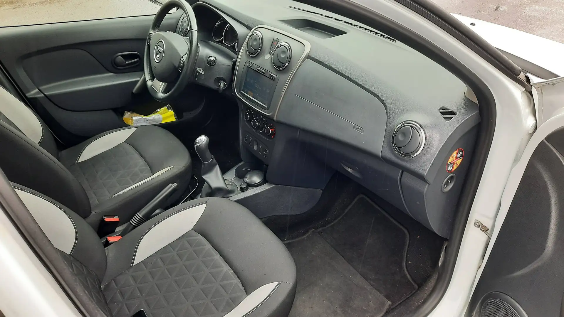 Dacia Sandero Sandero Stepway Ambiance TCe 90 Ambiance Weiß - 2