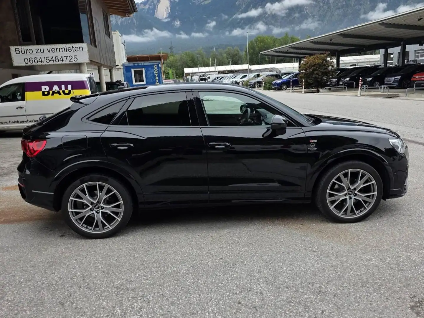 Audi Q3 Q3 Sportback 35 TDI, S- line Innen und Aussen, Standheizung, Anhängerkupplung Schwarz - 2