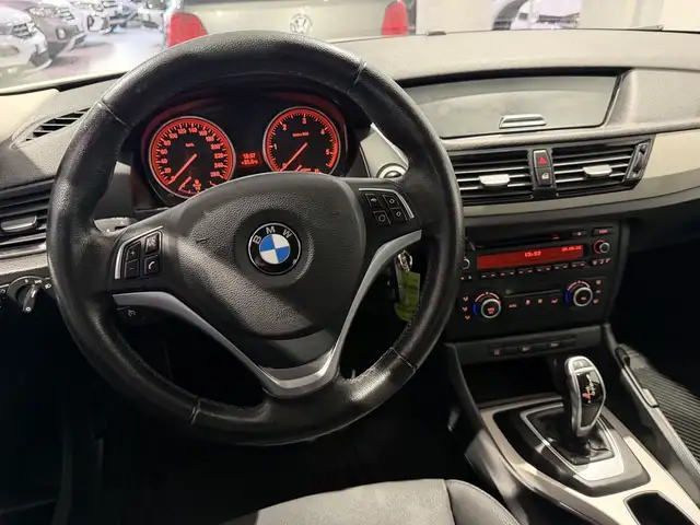 BMW X1 view 8