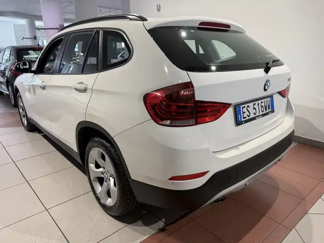 BMW X1 view 3