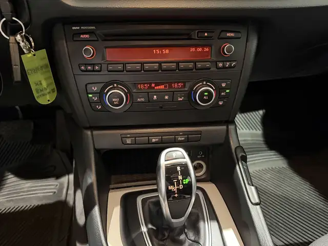 BMW X1 view 10