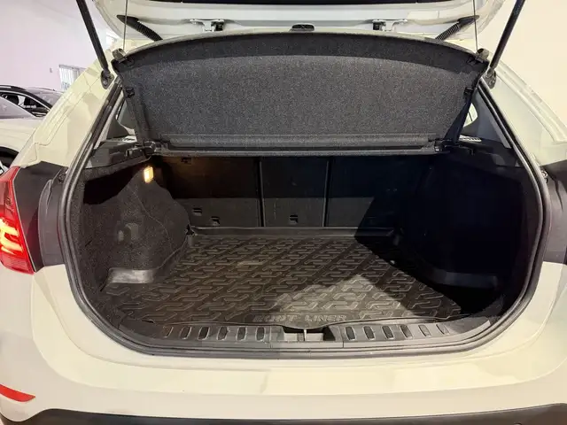 BMW X1 view 6