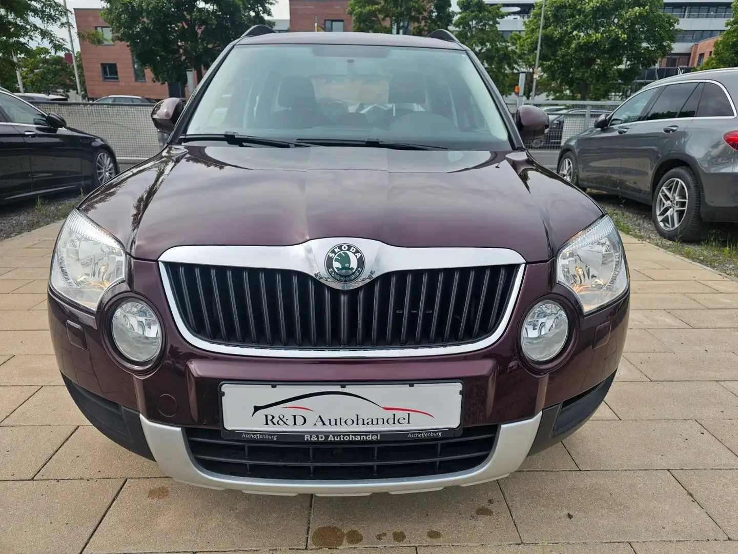 Skoda Yeti Ambition Klima Rojo - 2