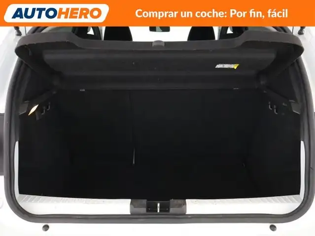 Dacia Sandero view 18
