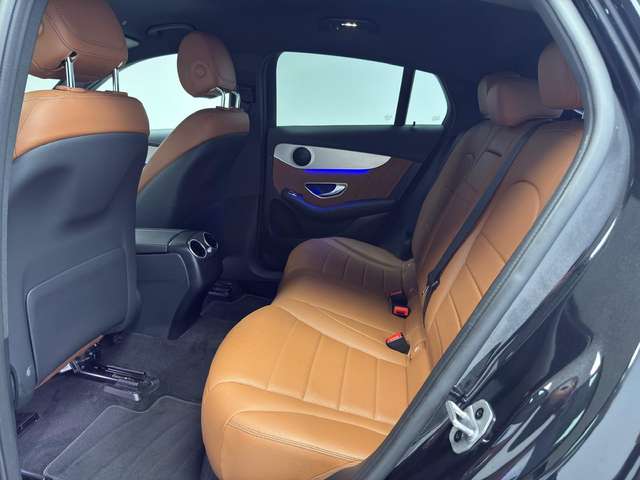 Mercedes-Benz GLC 300 — photo 15