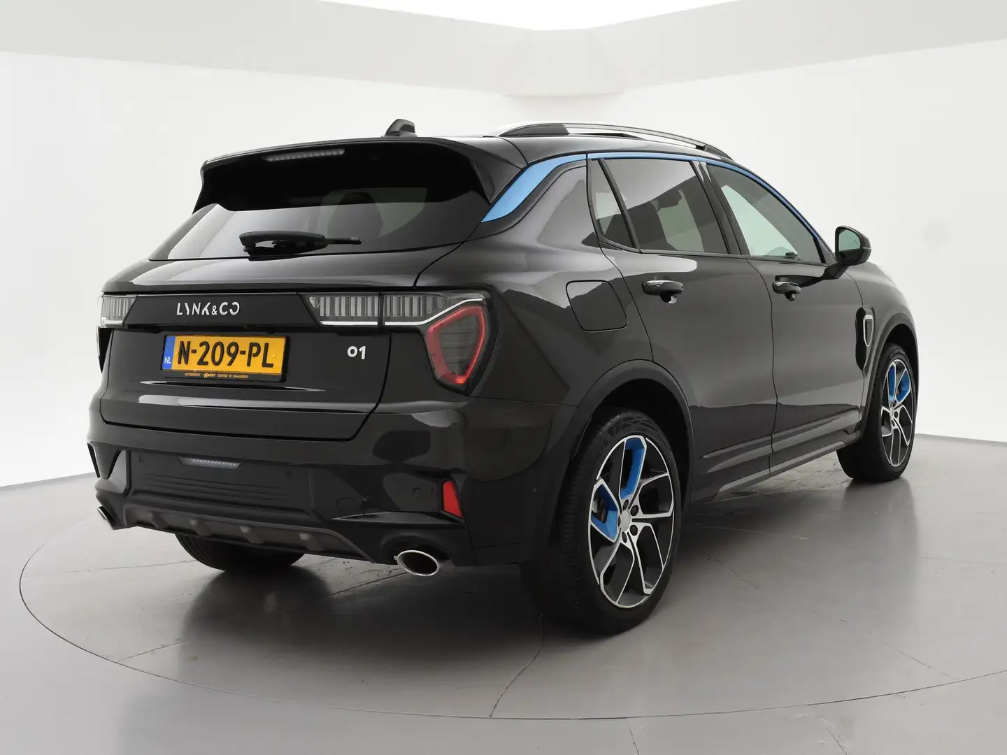 Lynk & Co 01 1.5 HYBRID + PANORAMA | ADAPTIVE CRUISE | STOELVER Nero - 2