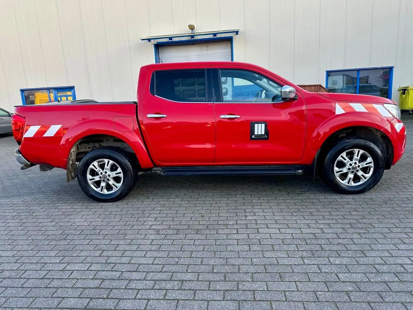 Nissan Navara NP300 N-Connecta Double Cab 4x4 Rouge - 2