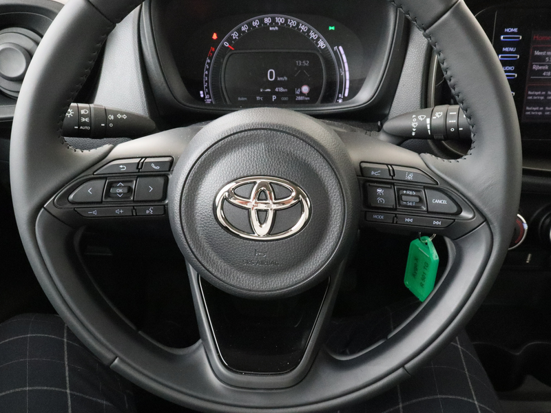 Toyota Aygo X 1.0 VVT-i S-CVT play | BTW voertuig | Apple CarPla — photo 4