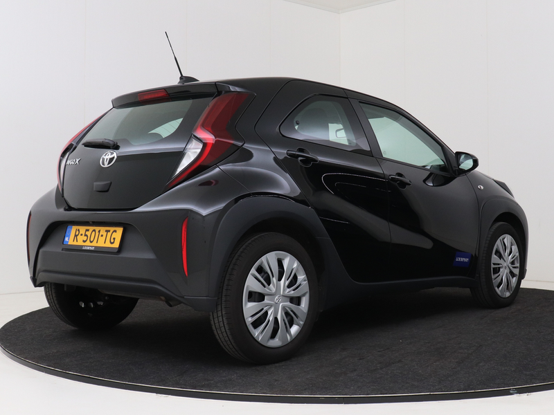 Toyota Aygo X 1.0 VVT-i S-CVT play | BTW voertuig | Apple CarPla — photo 2