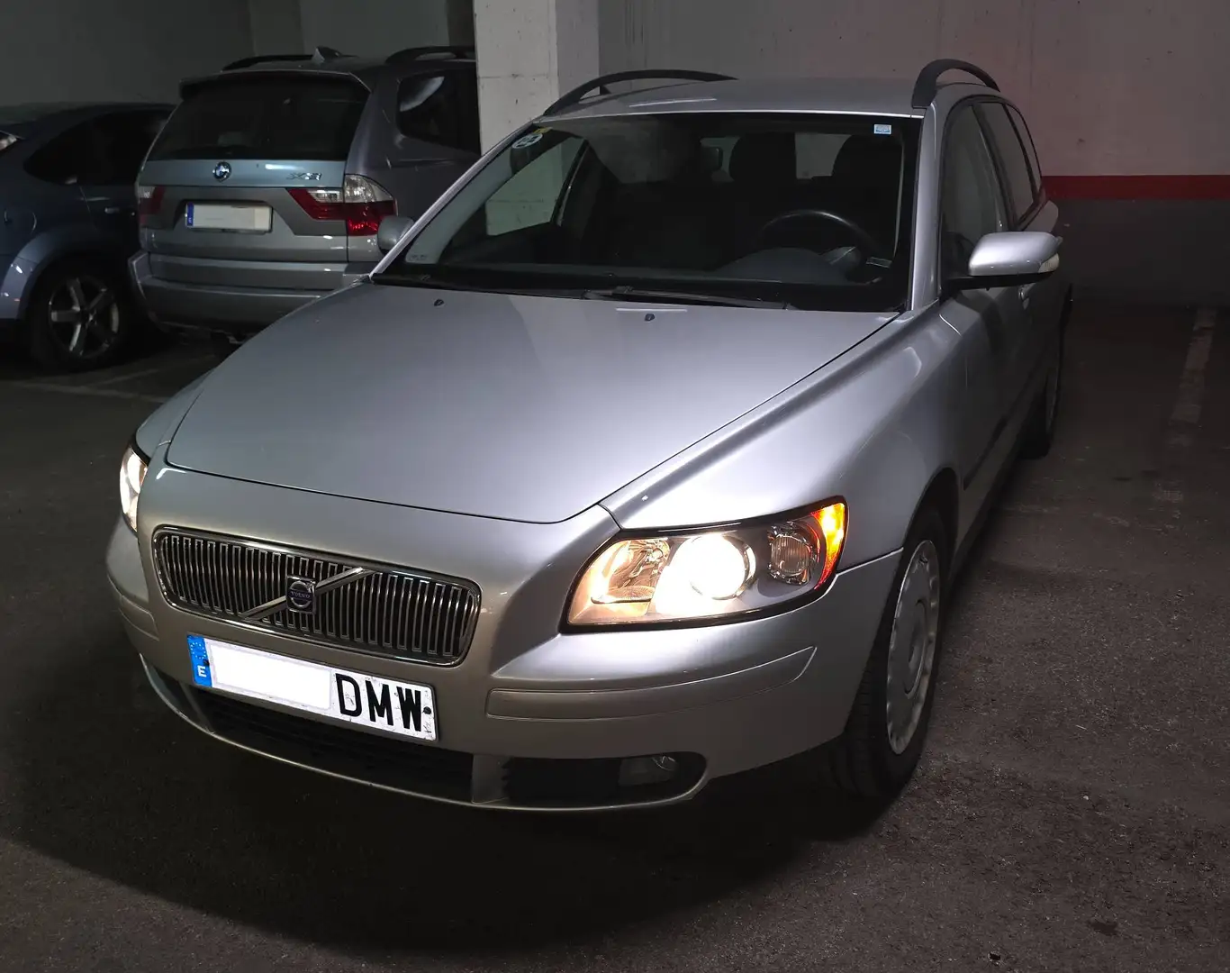 Volvo V50 V50 2.4 Kinetic Geartronic Gris - 2