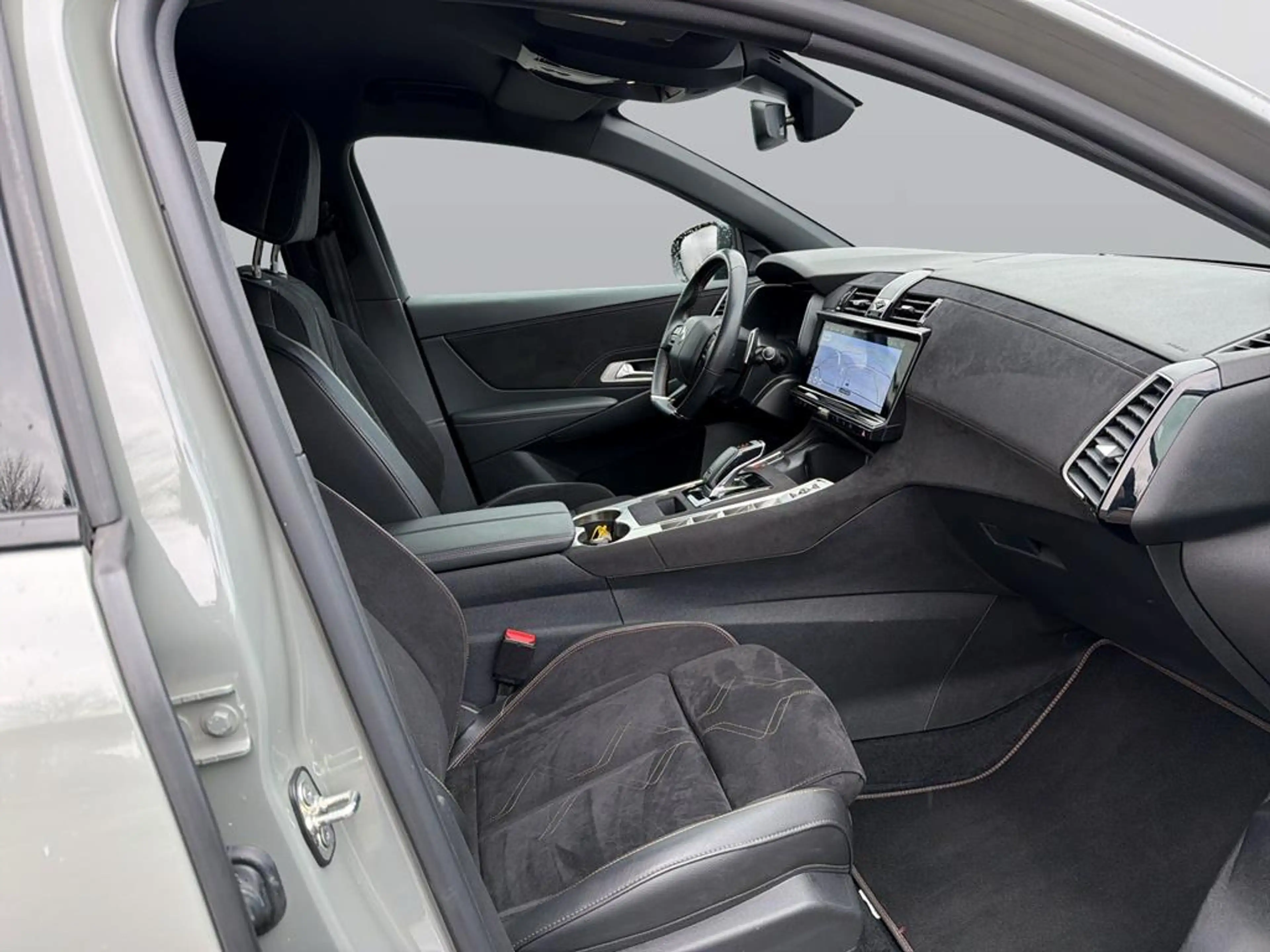 DS Automobiles DS 7 Crossback DS 7 PERFORMANCE LINE + BlueHDi 130 EAT8 — photo 10