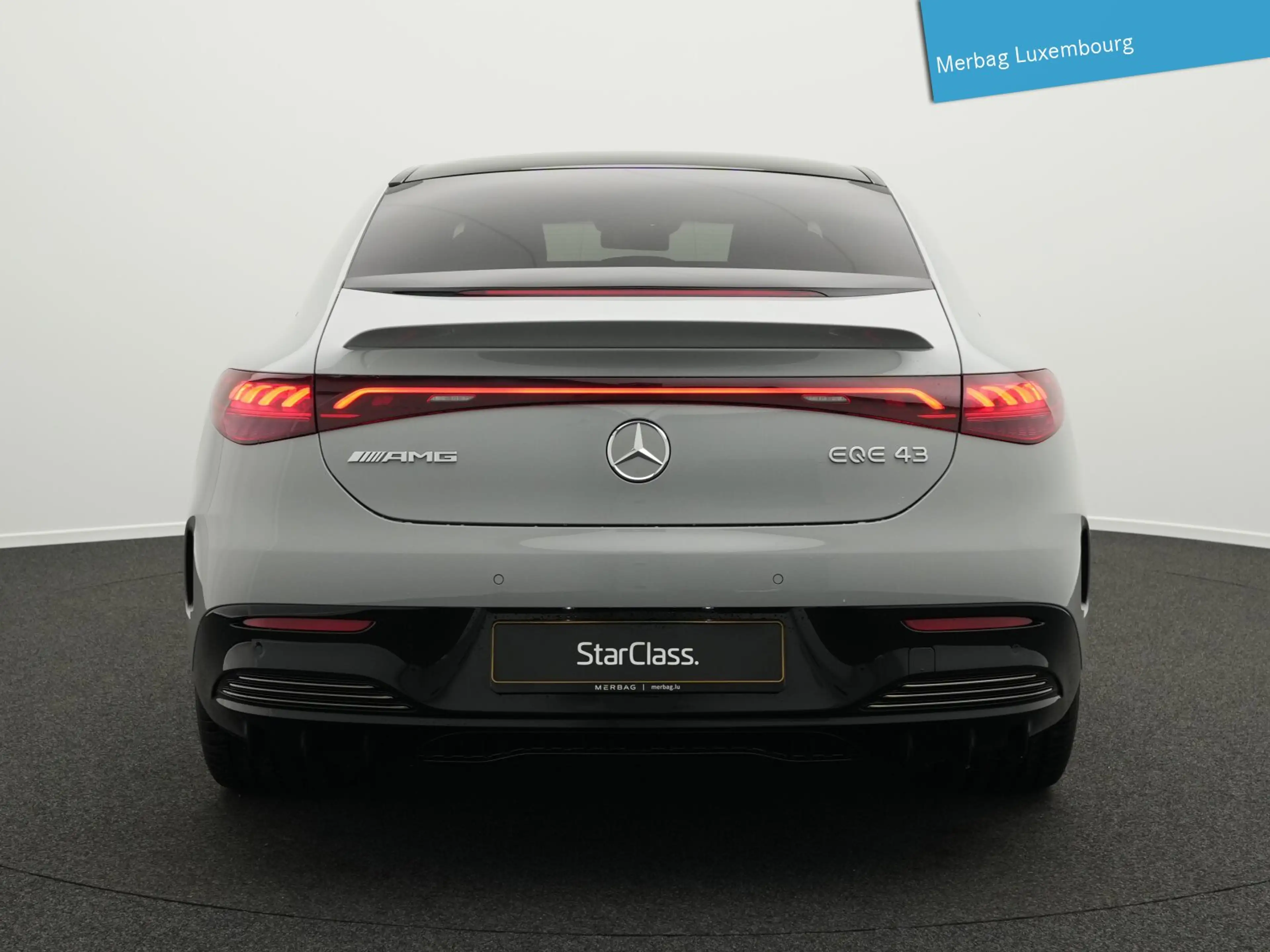 Mercedes-Benz EQE 43 EQE 43 AMG 4MATIC — photo 4