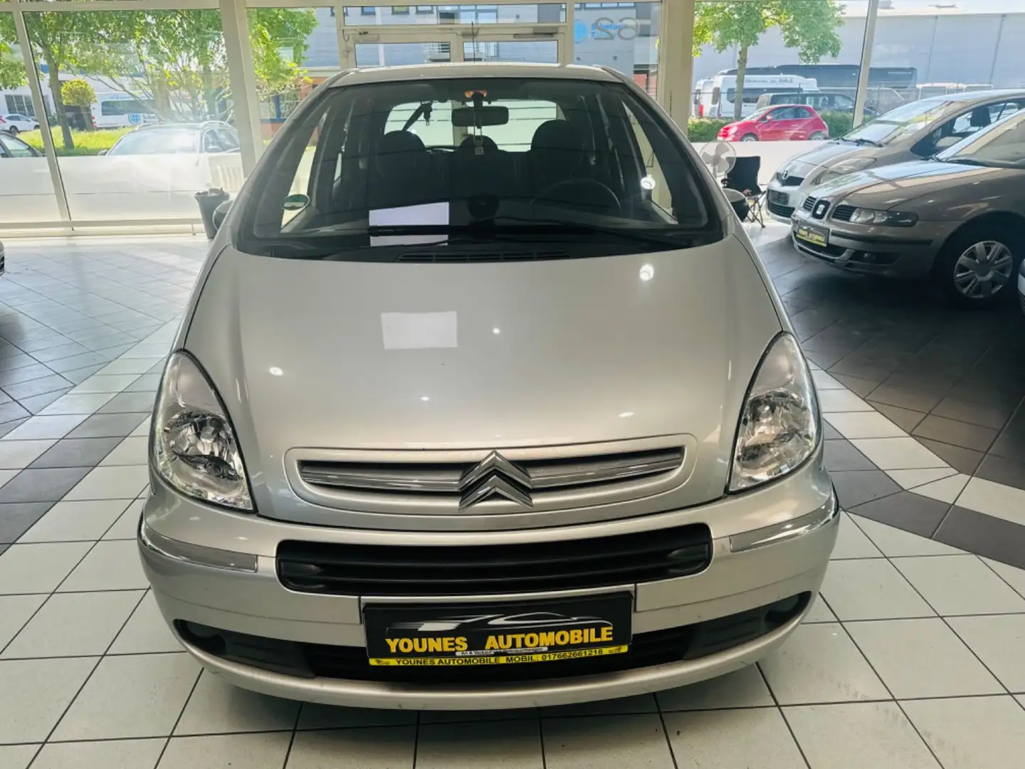 Citroen Xsara Picasso 1.8 16V Exclusive Gris - 2