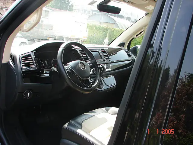 Volkswagen Sonstige Multivan Highline 2,0 TDI 4Motion BMT DSG Ansicht 14