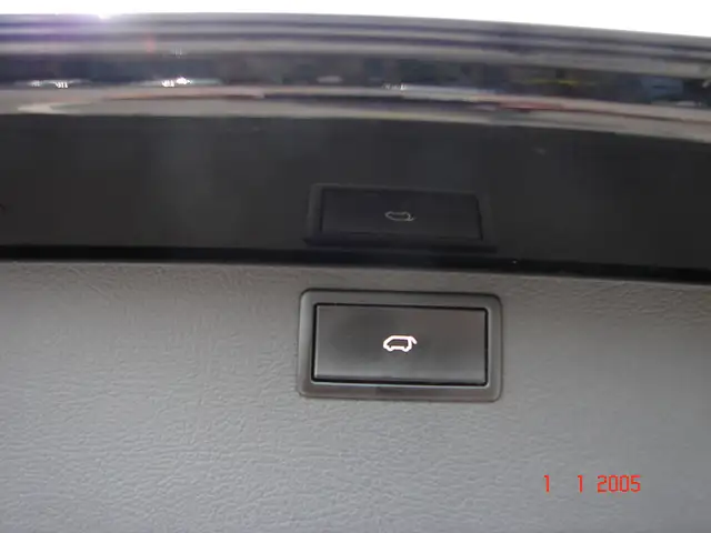 Volkswagen Sonstige Multivan Highline 2,0 TDI 4Motion BMT DSG Ansicht 8