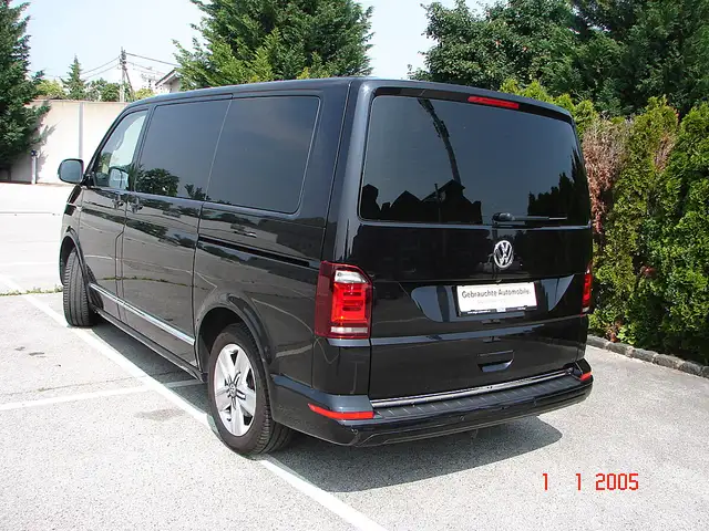 Volkswagen Sonstige Multivan Highline 2,0 TDI 4Motion BMT DSG Ansicht 4
