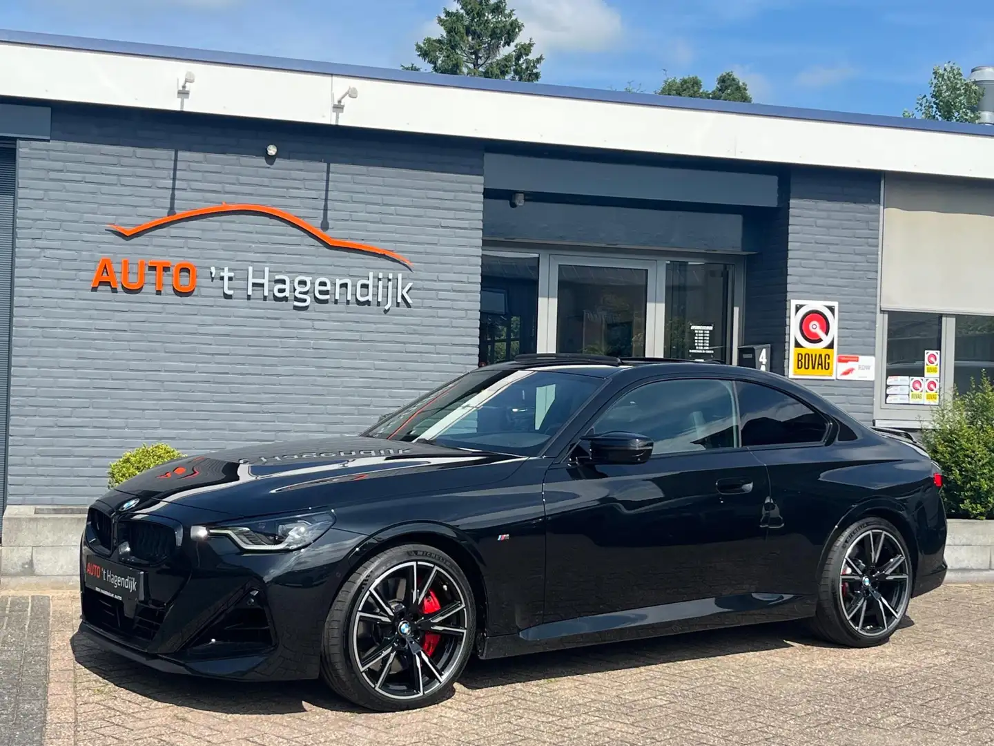 BMW 240 2-serie Coupé M240i xDrive High Exe pano H&K 1EIG Zwart - 2