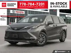 Toyota Sienna снимка Toyota Sienna