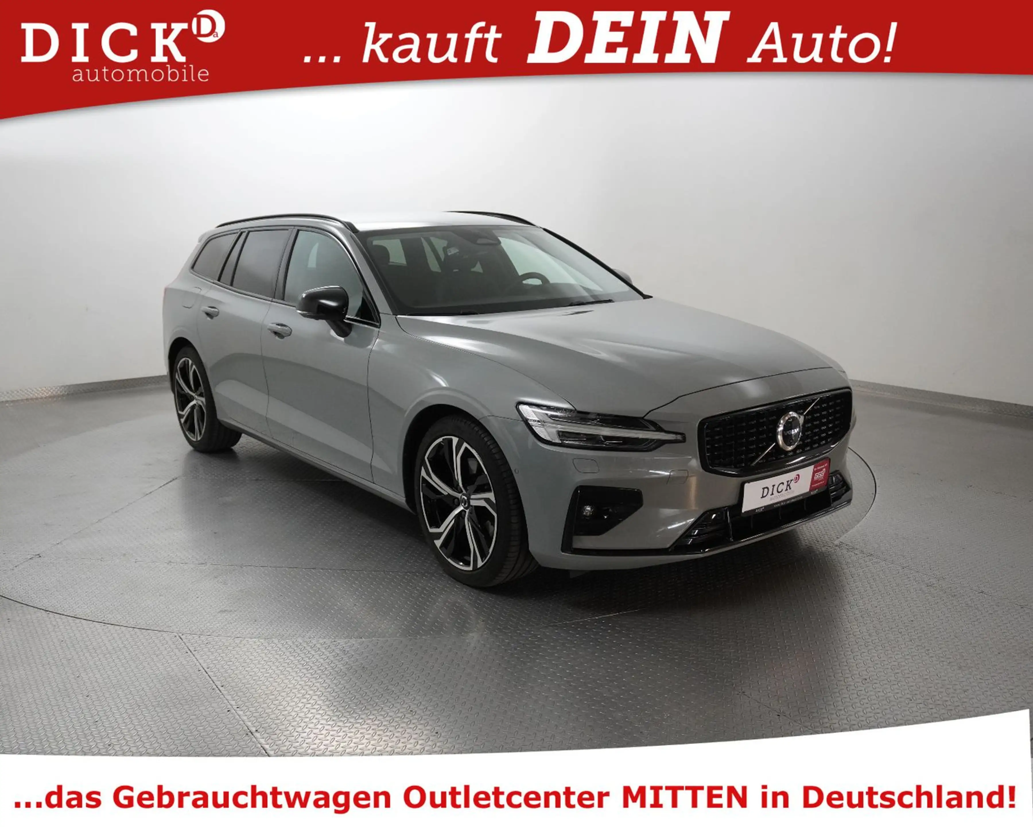 Volvo V60 B4 Plus Dark VOLL LEDER+MEMO+4X SHZ+KAM+AHK