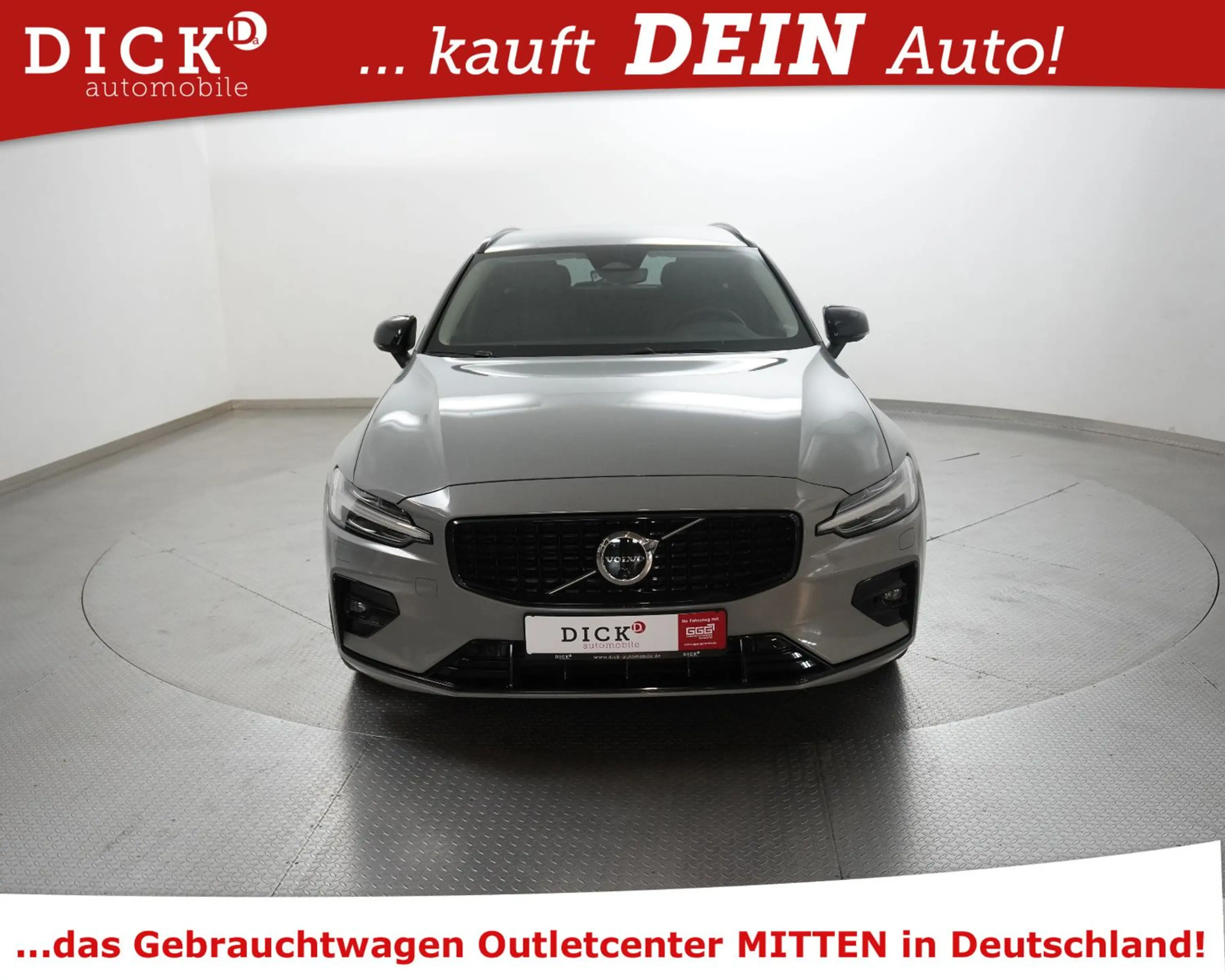 Volvo V60 B4 Plus Dark VOLL LEDER+MEMO+4X SHZ+KAM+AHK — photo 3