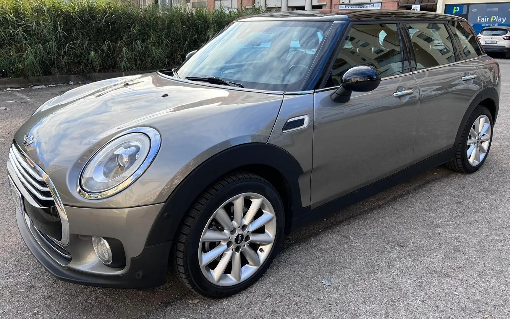 MINI Cooper D Clubman Mini IV F54  Clubman 2.0 Cooper Argintiu - 1