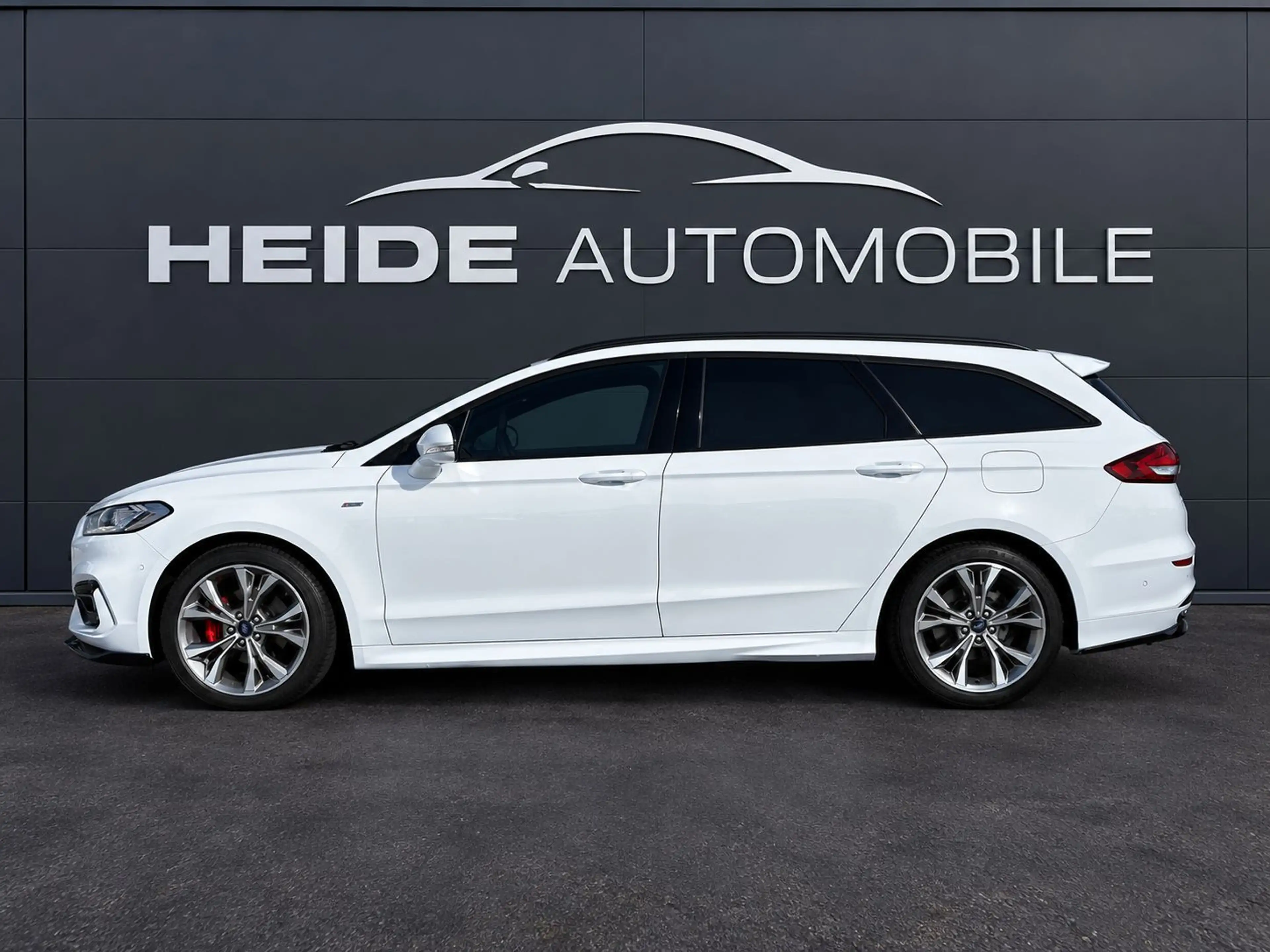Ford Mondeo 2.0 ST-Line S KAMERA AHK ACC MEMORY DAB
