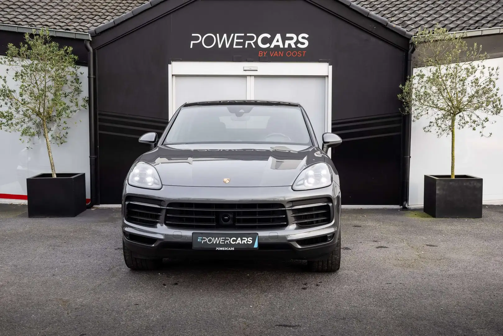 Porsche Cayenne E-Hybrid Coupe  Softclose  Pano  Bose  HUD Gris - 2