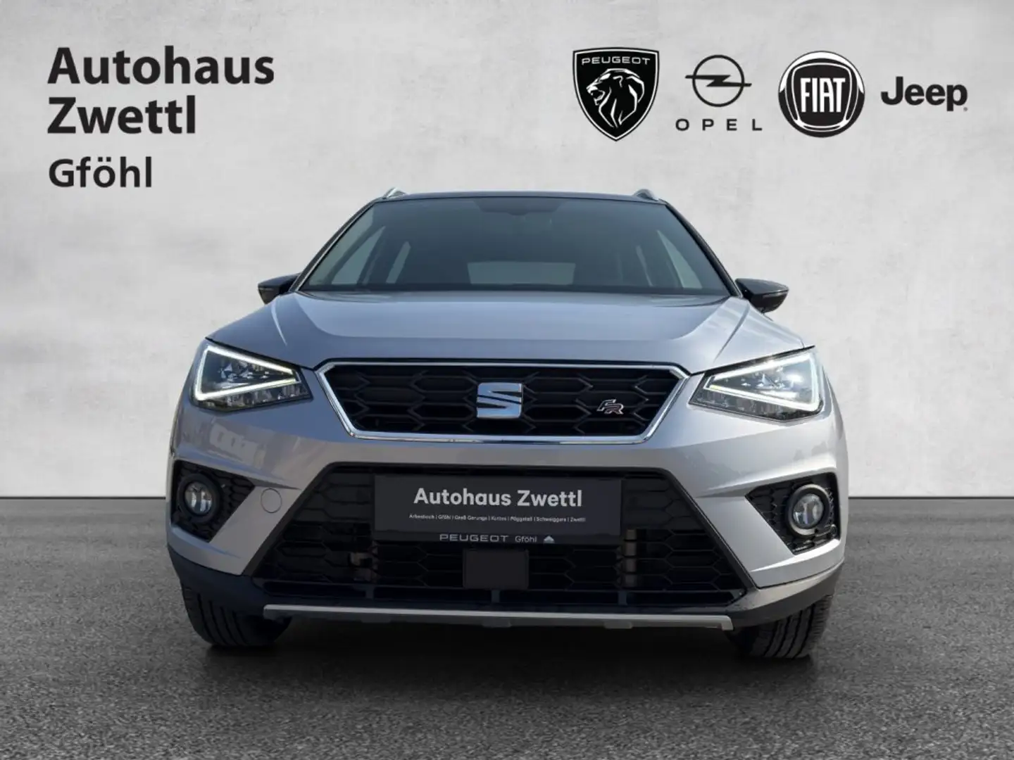 SEAT Arona 1,0 Eco TSI FR DSG Silber - 2