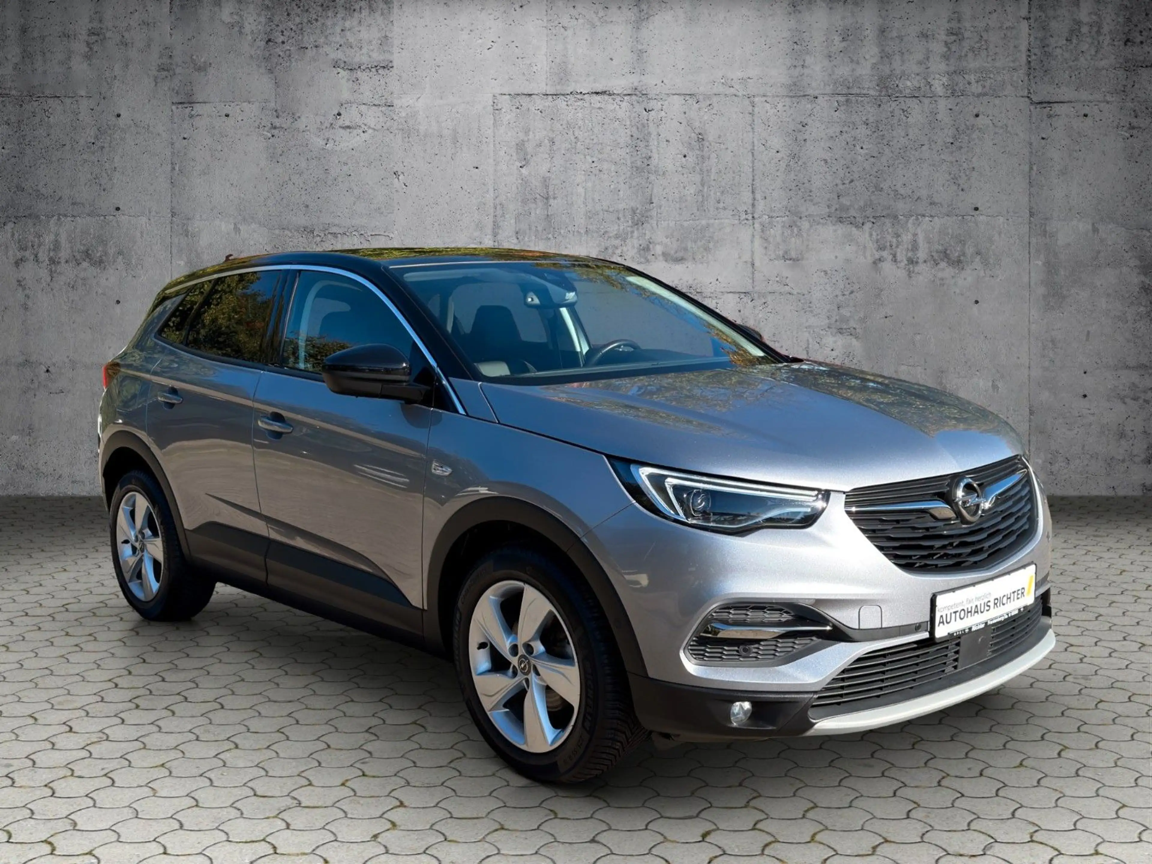 Opel Grandland X Grandland Innovation NAVI*LED-LICHT*PANORAMADACH — photo 3
