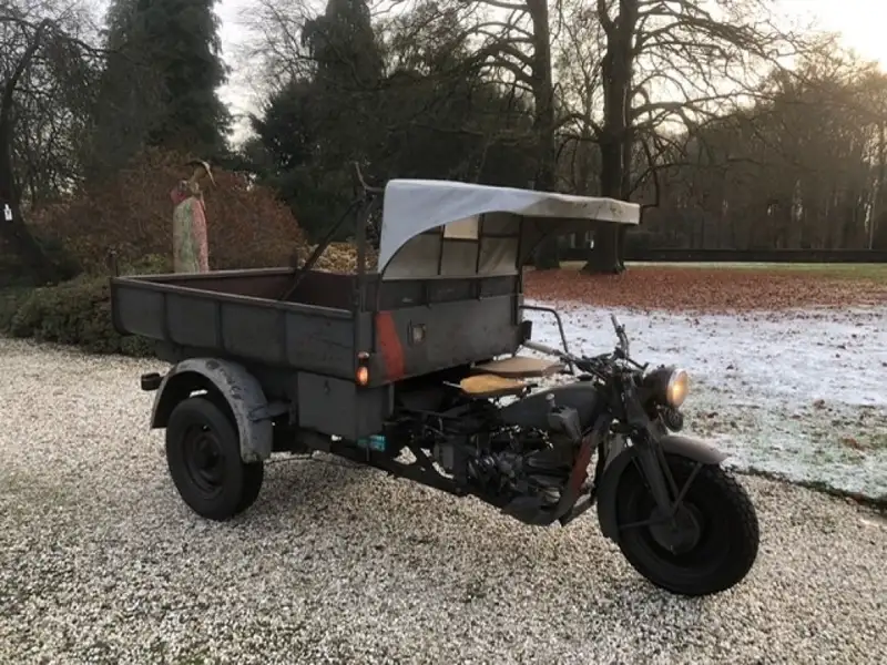 Moto Guzzi EYECATCHER / RECLAMEOBJECT - foto 6