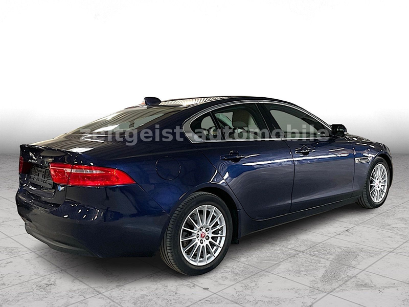 Jaguar XE 2.0d*Prestige*LEDER*TÜV & SERVICE NEU* — photo 5