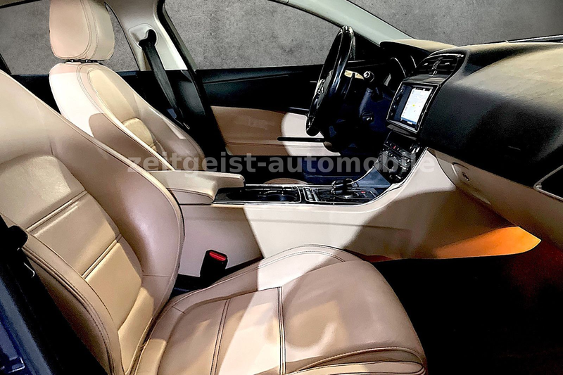 Jaguar XE 2.0d*Prestige*LEDER*TÜV & SERVICE NEU* — photo 10